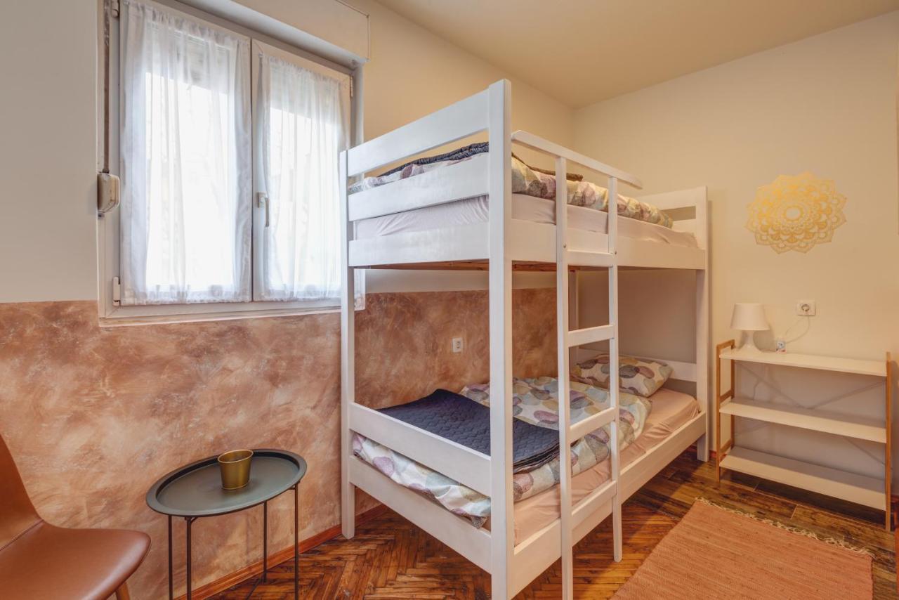 Q Podgorica Beds,Rooms And More المظهر الخارجي الصورة