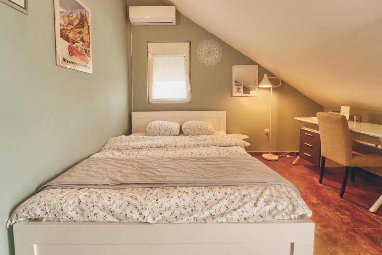 Q Podgorica Beds,Rooms And More المظهر الخارجي الصورة