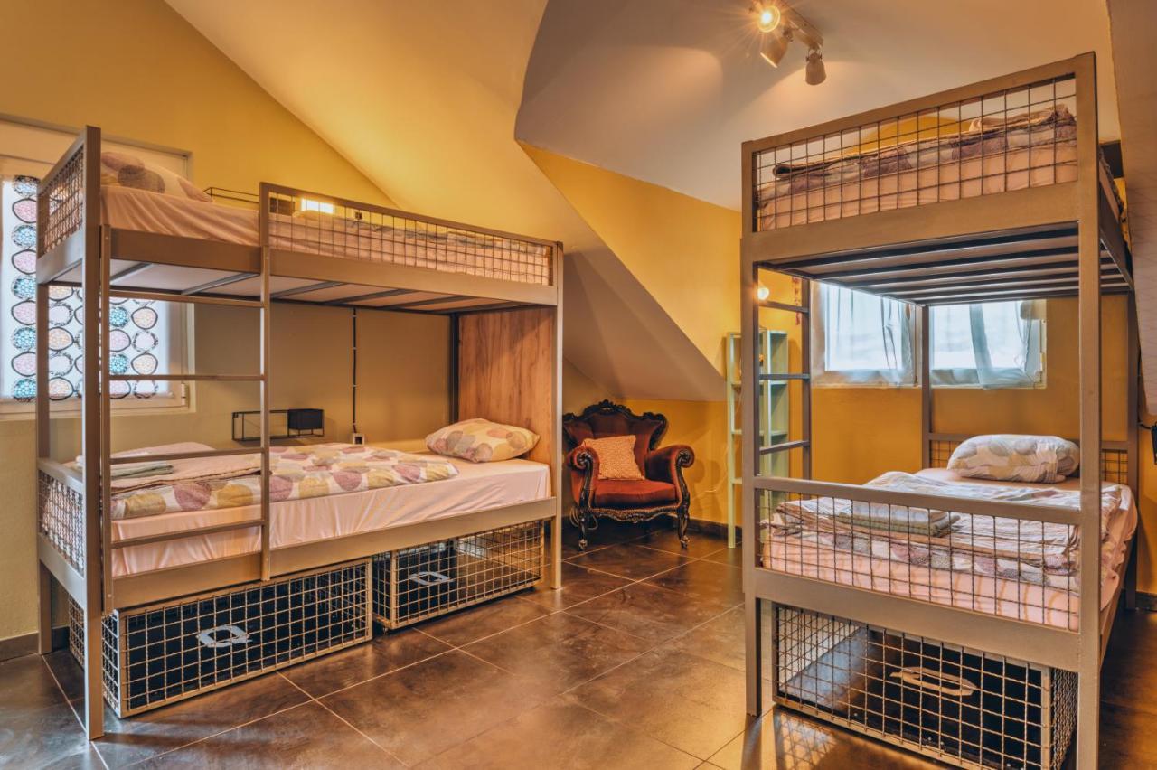 Q Podgorica Beds,Rooms And More المظهر الخارجي الصورة