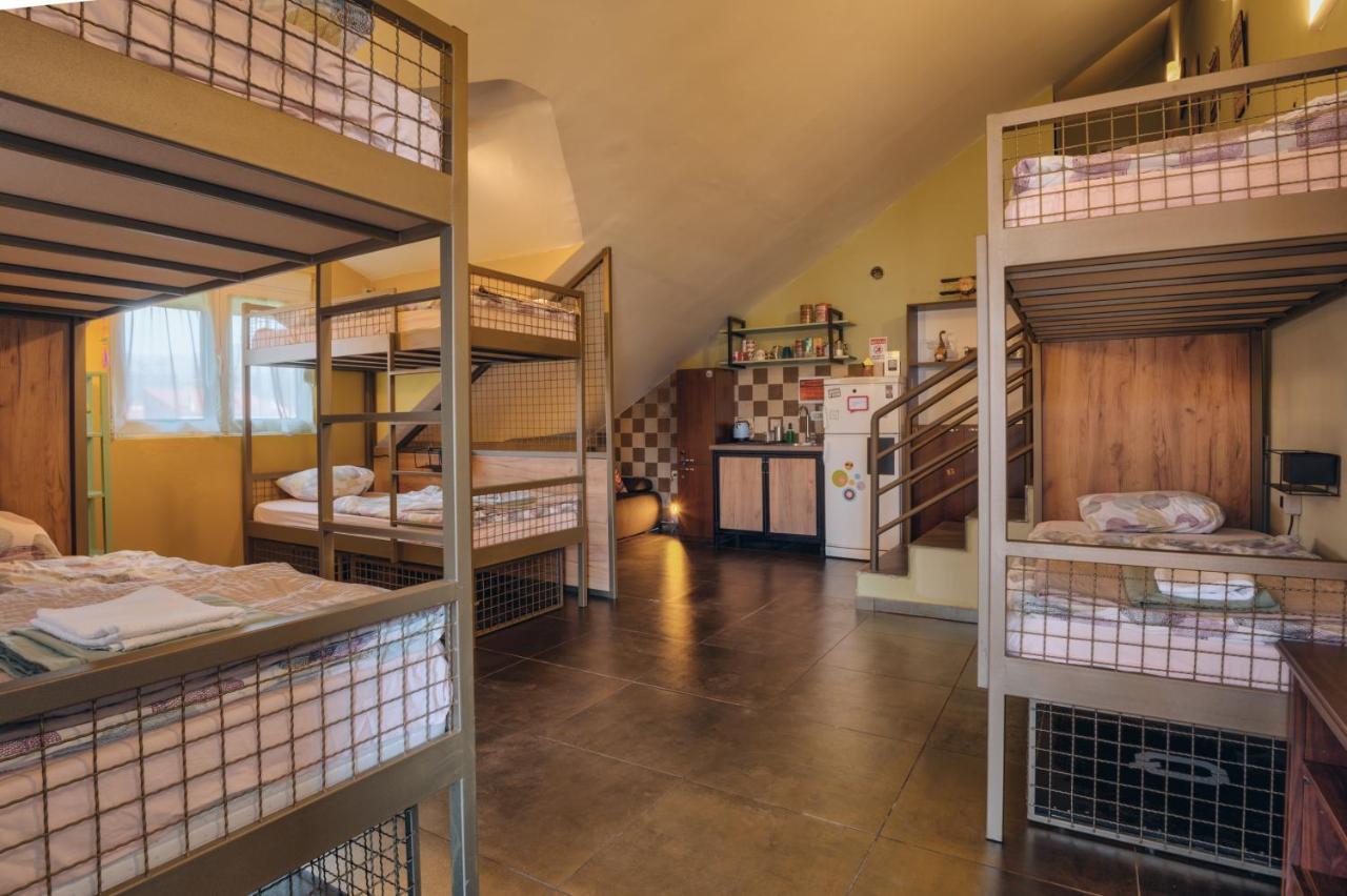 Q Podgorica Beds,Rooms And More المظهر الخارجي الصورة