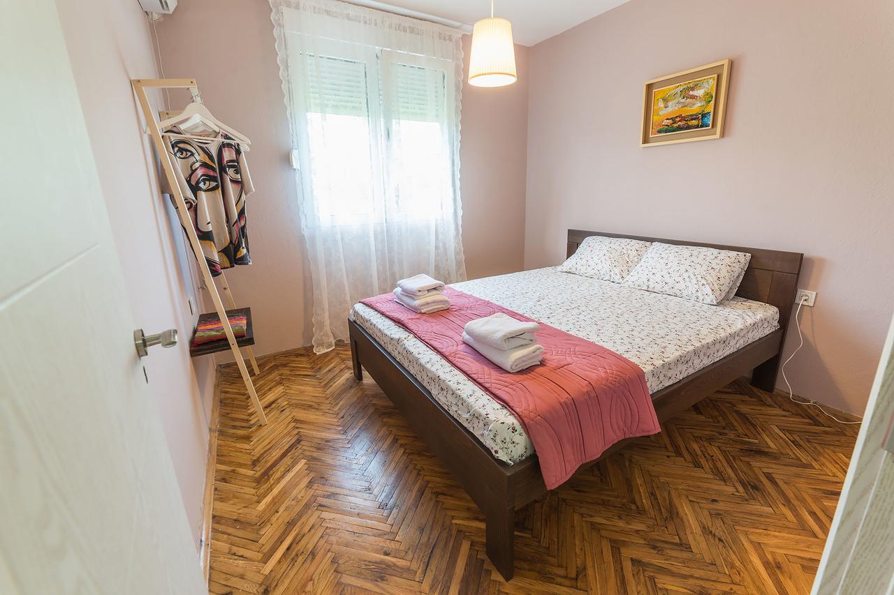 Q Podgorica Beds,Rooms And More المظهر الخارجي الصورة